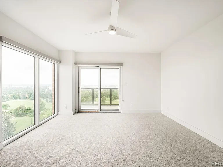1133 Race St #16B — Photo 15