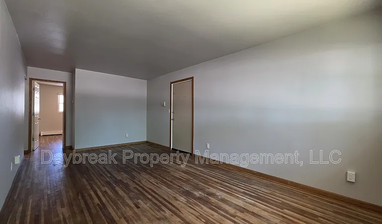 2814 8th St N #3 — Photo 3
