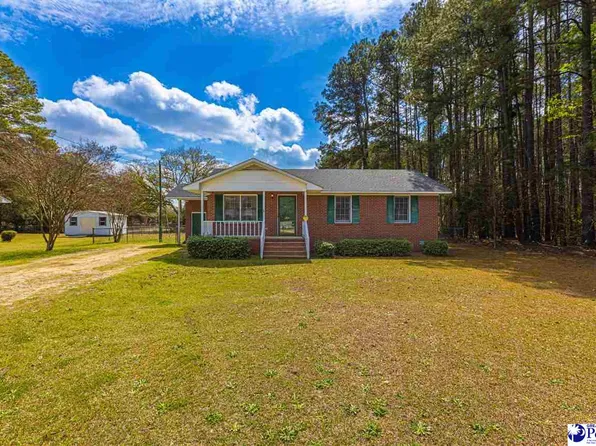204 E Reaves Ave, Dillon, SC 29536