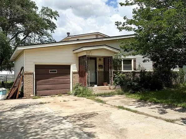 517 W Bradford Ave, Altus, OK 73521