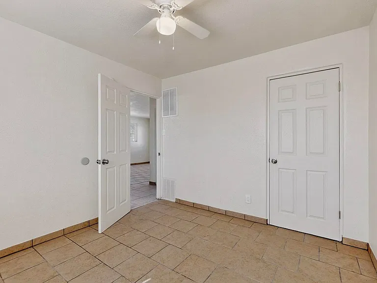 536 Cardenas Dr SE — Photo 51