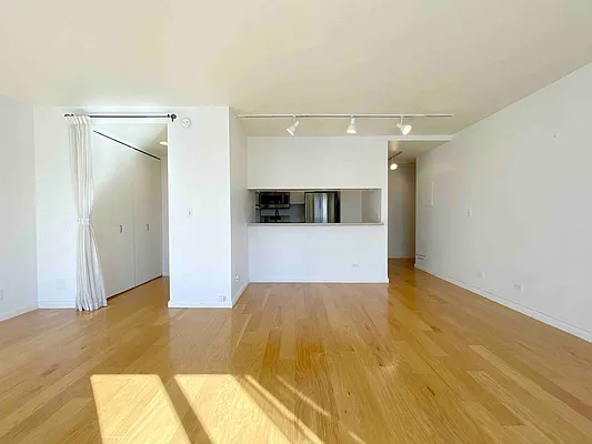 Rented by Undivided Inc | media 9
