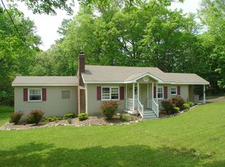 129 Purgatory Rd, Campbell Hall, NY 10916