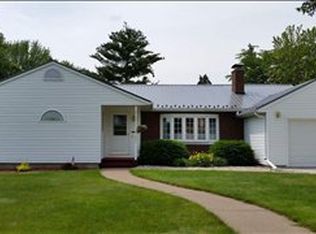 606 S Palmetto Ave, Marshfield, WI 54449