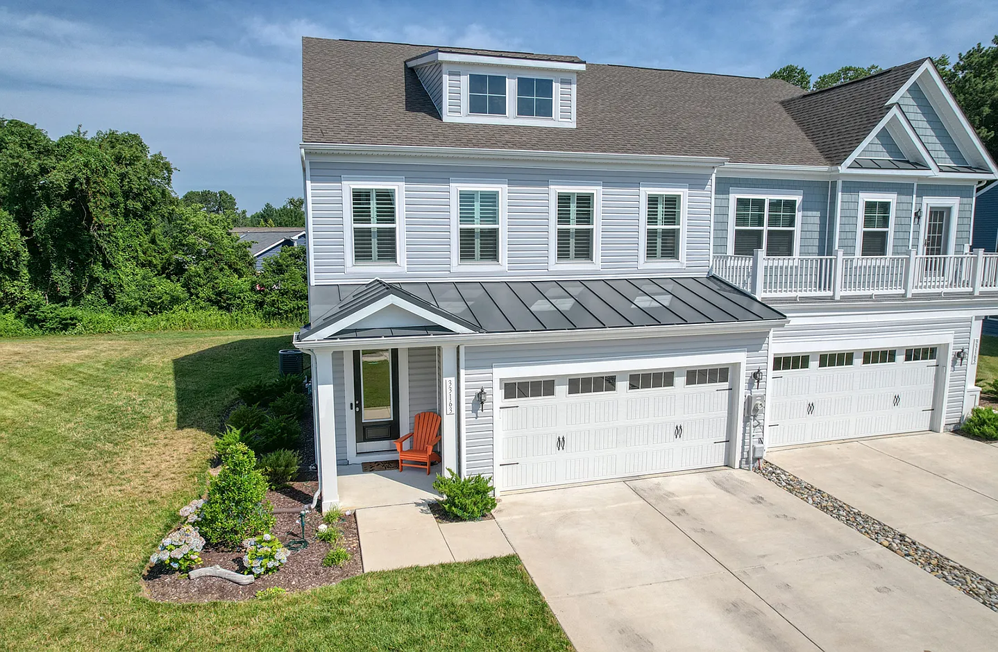 4 bed, 3.5 bath, 2647 sqft, $2,900 — Photo 1