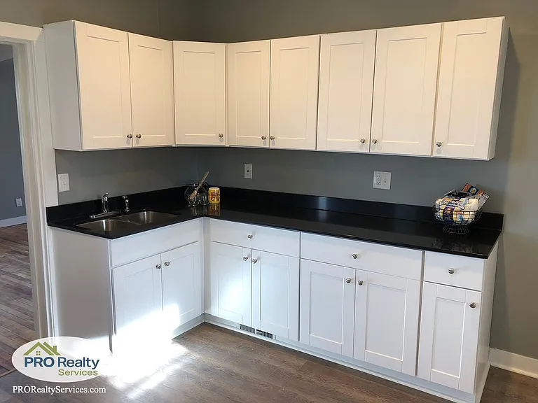 1520 Dayton Ave — Photo 4