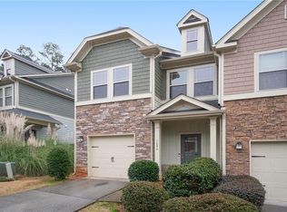 1086 N Village Dr, Decatur, GA 30032