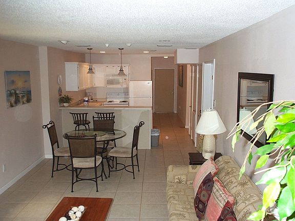 4th image of 6300 Padre Blvd