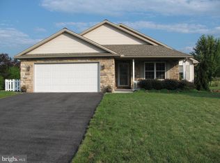 77 Ridge Ave, Carlisle, PA 17013