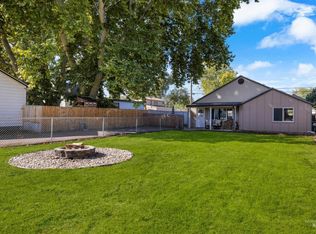 215 S Almond St, Nampa, ID 83686