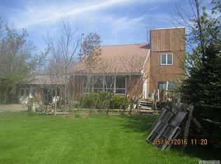 9429 Chestnut Ridge Rd, Middleport, NY 14105