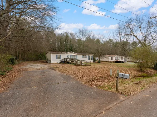 207 Woody Rd, Pendleton, SC 29670