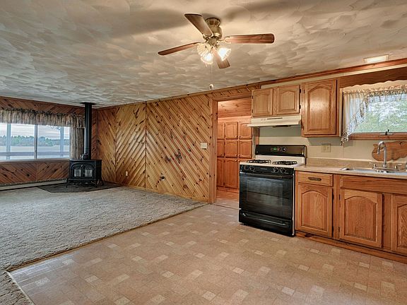 5th image of 255 Mitchell Rd