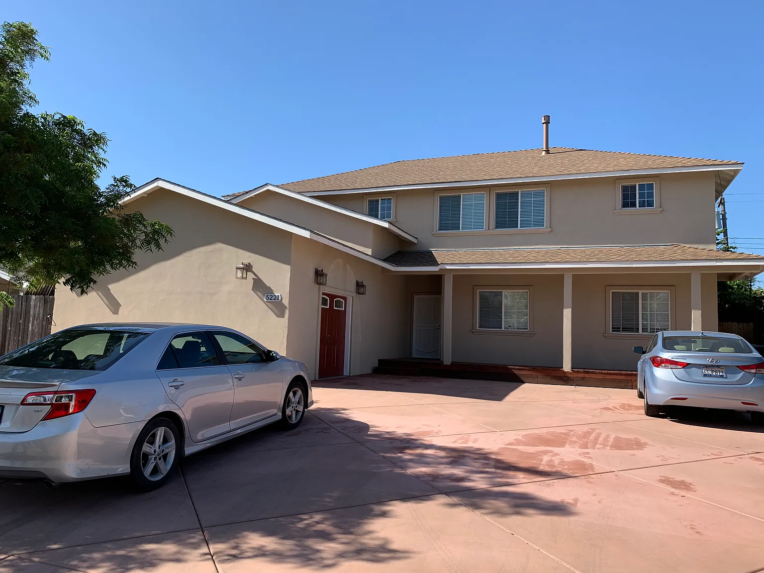 5221 Sky Pkwy photo 1