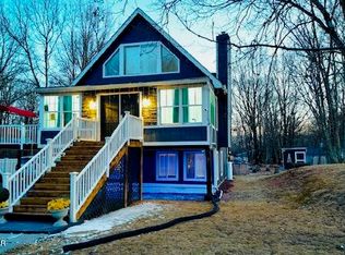 1113 Steele Cir, Bushkill, PA 18324