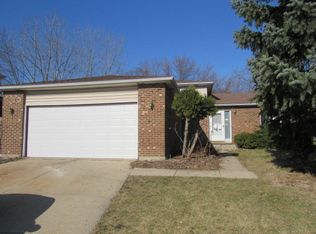 1726 Polo Club Ct, Glendale Heights, IL