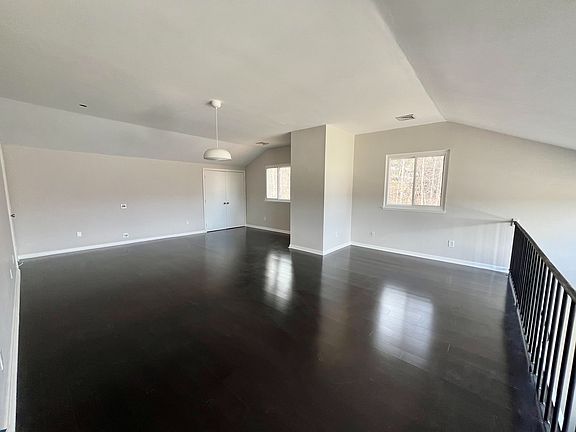 4th image of 260 Brittany Farms Rd APT E
