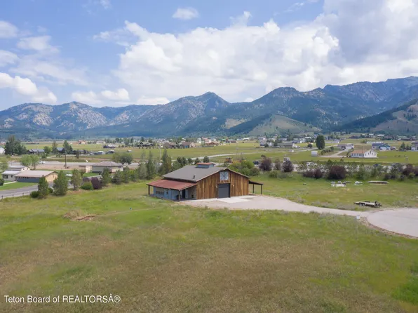 384 Olympic Dr, Etna, WY 83118