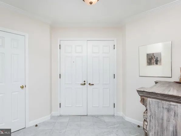 100 Harborview Dr Unit 1702, Baltimore, MD 21230