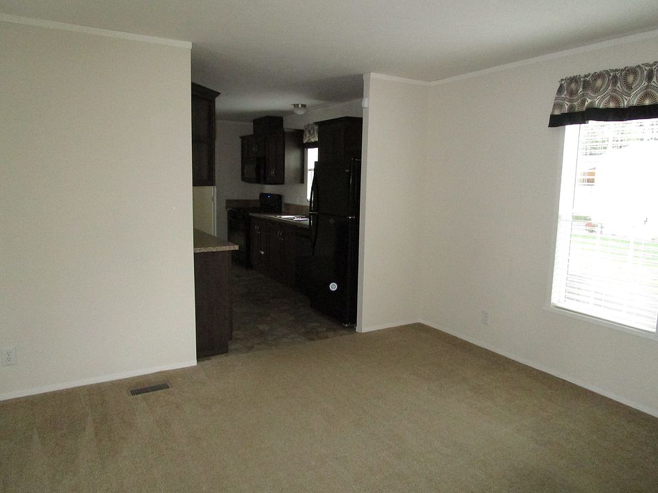 2nd image of 6393 Queens Way