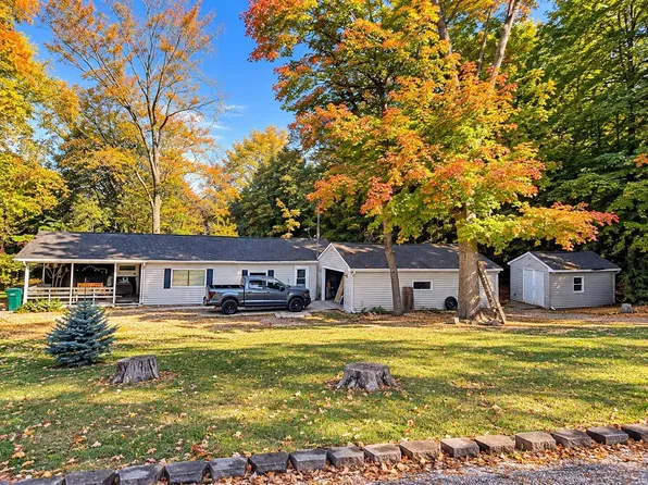 N3210 Bungert Ln, Hortonville, WI 54944