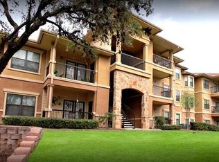 215 N Loop Rd #B1-1604, San Antonio, TX 78216