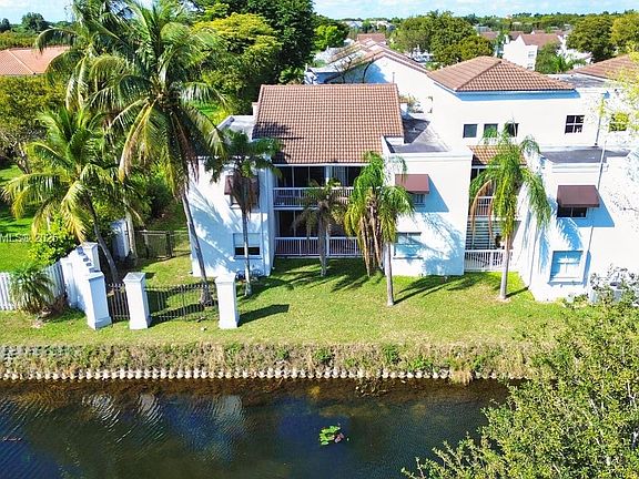 3rd image of 4609 NW 97th Ct #1