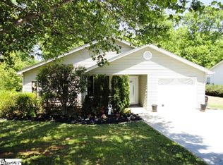 426 Maplewood Cir, Greer, SC 29651