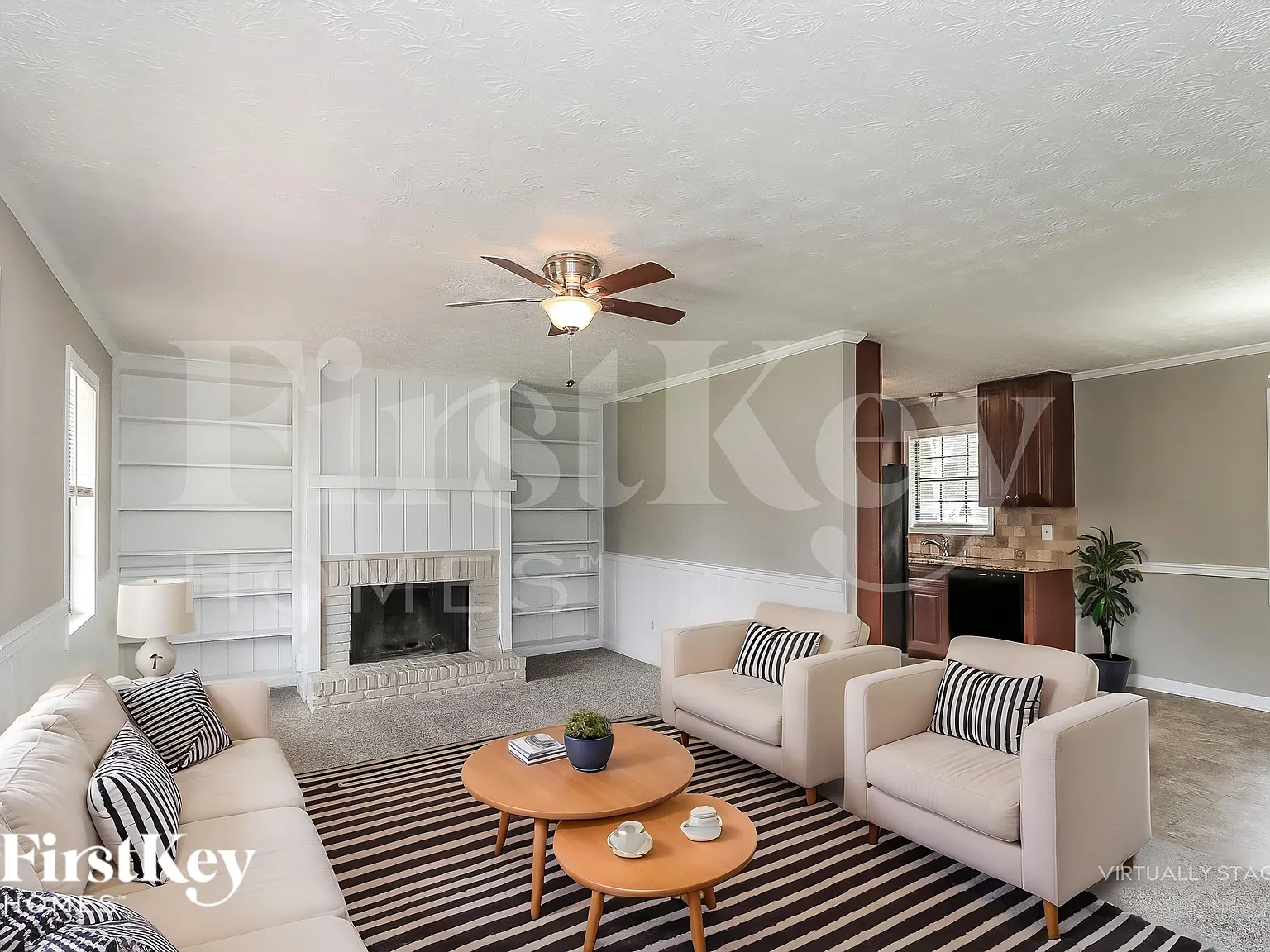 4 bed, 2.0 bath, 1900 sqft, $2,480 — Photo 4