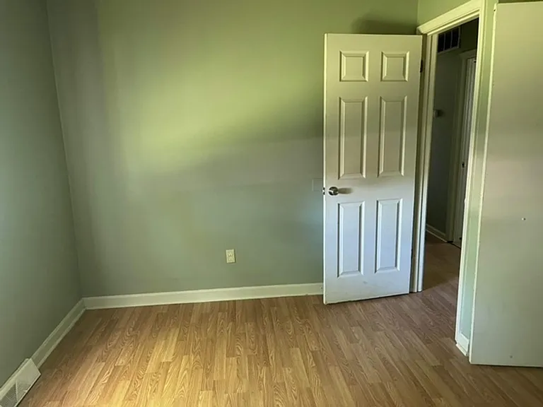 106 Cherrywood Dr — Photo 6