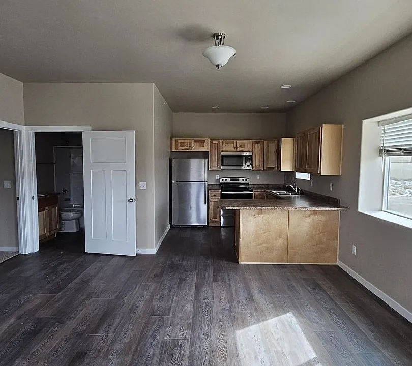 1550 Aryn Ln