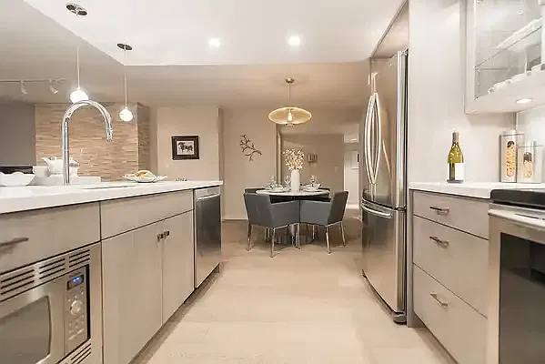 2 bed, 2.0 bath, 1293 sqft, $2,400 — Photo 1