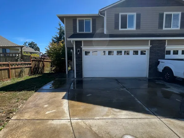 202 SE 7th St, Sublimity, OR 97385