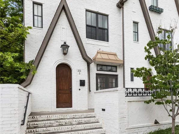 211 N Church Ave Unit 1, Fayetteville, AR 72701