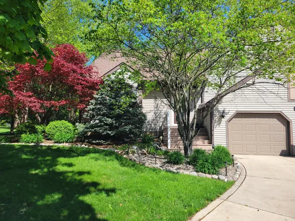 1652 Patoka Ct, Valparaiso, IN 46385
