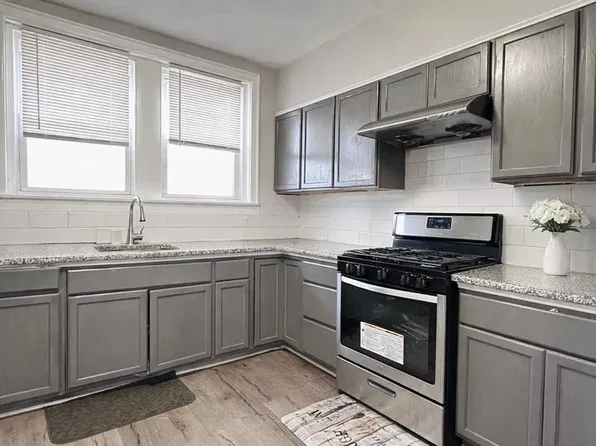132 W Spencer St, Philadelphia, PA 19120