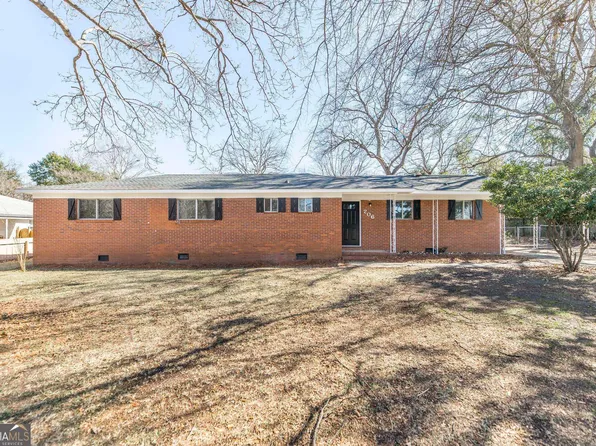 206 Garvin Dr, Centerville, GA 31028