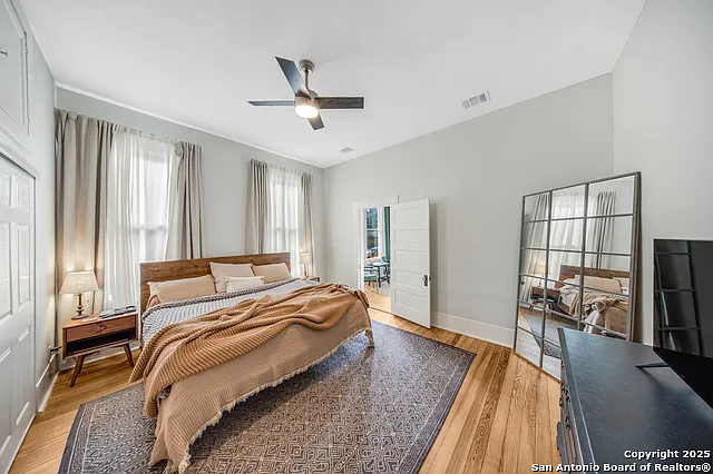 509 W Mistletoe Ave — Photo 15