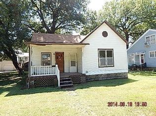 2320 Clark Ave, Parsons, KS 67357