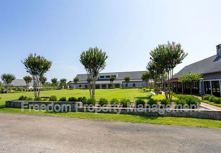 2425 Morgans Point Dr — Photo 89