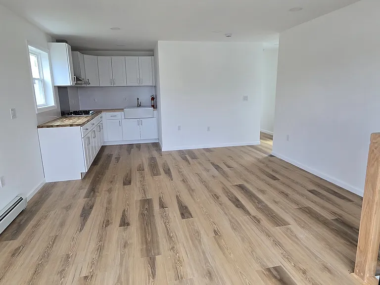 151 Nagle St #1 — Photo 2