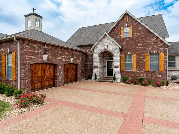 139 Sunrise Cv, Branson, MO 65616