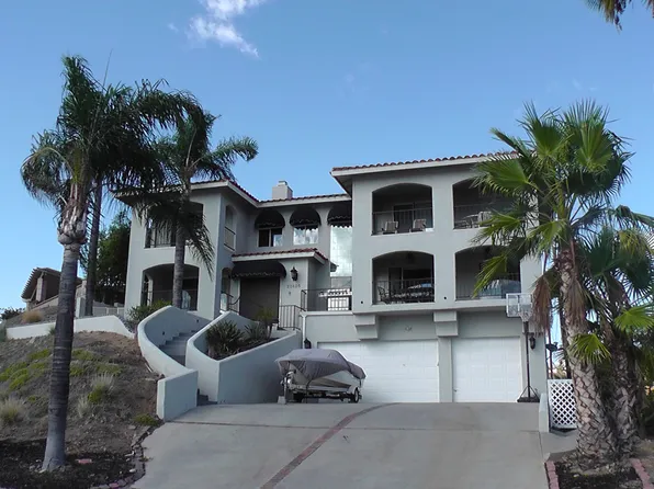 22425 W San Joaquin Dr, Canyon Lake, CA 92587