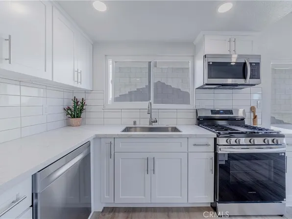 6923 Sundown Dr, Riverside, CA 92509