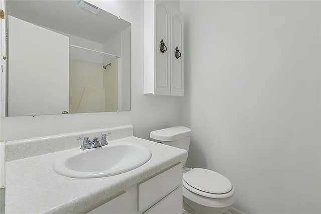 141 N Betty Ln — Photo 9