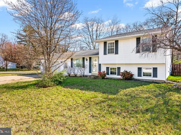 600 University Dr, Waldorf, MD 20602