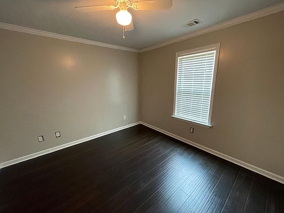 2nd image of 5525 Yellow Pine Dr