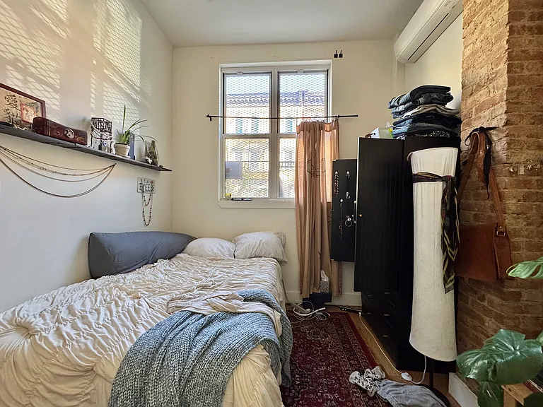 197 Stockholm St #2L — Photo 6