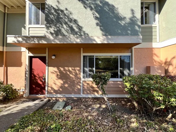 1571 Drake Dr, Davis, CA 95616