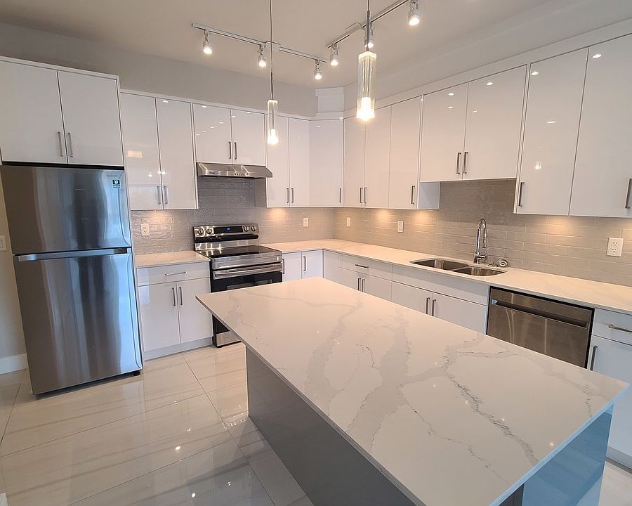1st image of 46338 Yale Rd #603
